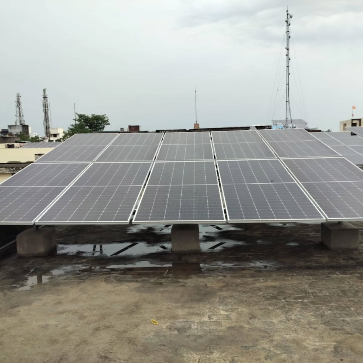 Rooftop solar array on concrete roof in Chhattisgarh